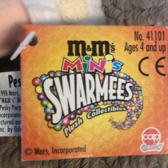 M&M plushie - Picture 2 of 5